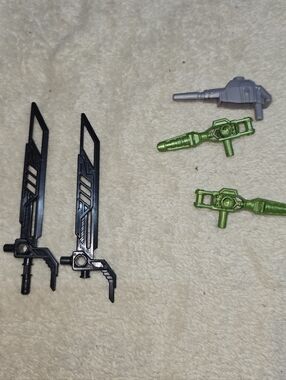 TRANSFORMERS Construct-Bots (2013) Optimus Prime and Megatron Mixed Weapons Lot